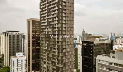 Apartamento Alto Padrão com Praça Privativa entre Faria Lima e Rua dos Pinheiros 230 m² 3 suítes, 3 vagas e depósito