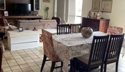 Excelente apartamento com 4 quartos