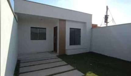 Casa para Venda em Resende, Bela Vista, 2 dormitórios, 1 suíte, 1 banheiro, 2 vagas