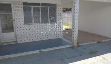 Casa para Venda em Resende, Itapuca, 3 dormitórios, 2 banheiros, 3 vagas