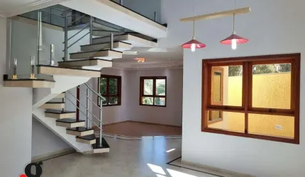 Sobrado à venda - Condomínio Aruã - 1.900.000,00