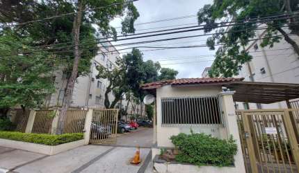 Apartamento à venda - Vila Curuçá - 210.000,00