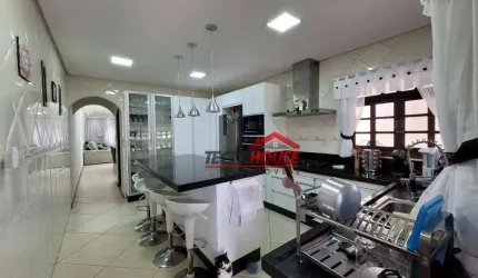 Casa com 3 dormitórios à venda, 259 m² por R$ 680.000,00 - Parque Continental - Guarulhos/SP
