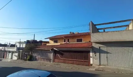 Casa com 3 quartos à venda no Umuarama, Osasco , 142 m2 por R$ 720.000