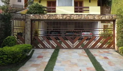 Imovel de alto padrao, 4 suites com piscina no Parque dos Principes