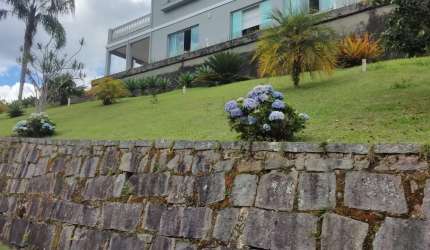 Linda casa em Nova Suiça