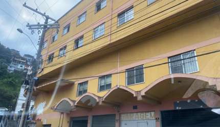 Amplo apartamento à venda no Jardim Outo Preto