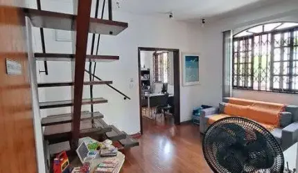 Casa para venda possui 216 metros quadrados com 4 quartos em Botafogo - Rio de Janeiro - RJ