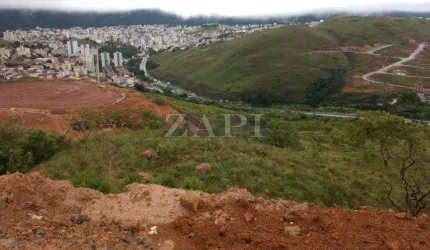 Terreno à venda no Jardim Bandeirantes, Poços de Caldas  por R$ 150.000