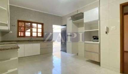 Casa com 3 quartos à venda no Jardim Amaryllis, Poços de Caldas  por R$ 850.000