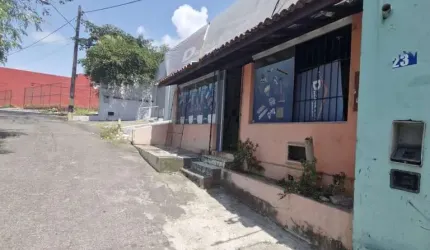 Comercial para Venda em Lauro de Freitas, Portão