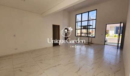 Casa no Condomínio Malibu em Caçapava-SP: 3 Quartos, 3 Suítes, 2 Salas, 1 Banheiro, 4 Vagas, 226m².