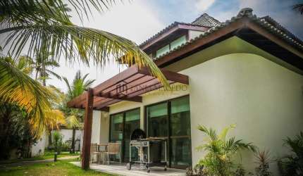 Bangalô à venda no Beach Class Muro Alto 
com 130,38m²,  4 quartos (sendo 3 suítes), sala, cozinha,