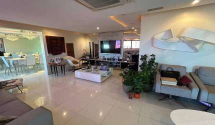 Apartamento à venda com 200m², sala 3 amb, Wc social, 4 quartos sendo 3 suítes, área de serviço, de