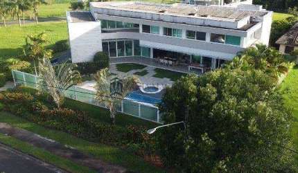 Casa à venda com 684m2, 5 suítes (BWC master com banheira),  1 suíte serviço, Sala living ,Sala jan