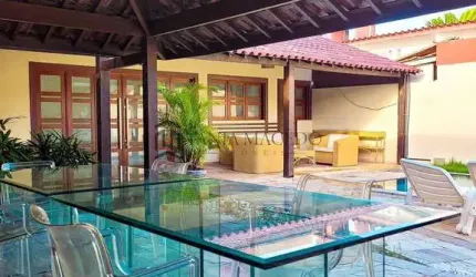 Casa à venda com área de 360m² e 163m² de área construída, 4 suítes, 50m do mar., Serrambi , Ipojuc