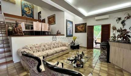 Casa à venda com 400m²,  6 dormitórios sendo 1 suíte master com banheira, closet, 4 vagas,  Apipuco