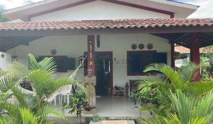 Casa à venda 140m², 4 dormitórios,   armários, sala para 2 ambientes, quintal amplo, Aldeia dos Cam