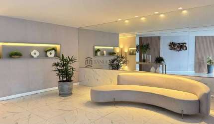 Apartamento à venda com 257m²,  4 dormitórios sendo 2 suítes, com terraço, dependência completa, 2