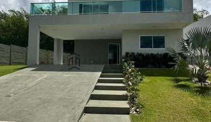 Casa à venda com 290m²,  4 dormitórios, 2 suítes sendo 1 master com closet, piscina, 2 vagas,Curado