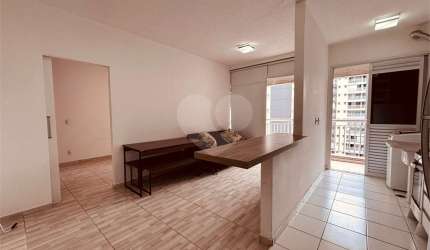 Apartamento com 1 quartos à venda em Vila Mathias - SP