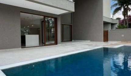 Casa em condomínio à Venda em Alphaville Residencial Um, Barueri - SP