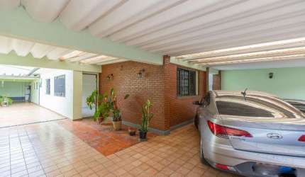 GRANDE OPORTUNIDADE! CASA TERREA com 200m² para VENDA!