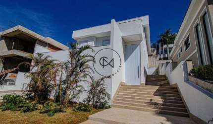 Casa com 365m² em condomínio fechado Alphaville Burlemarx - Santana de Parnaíba