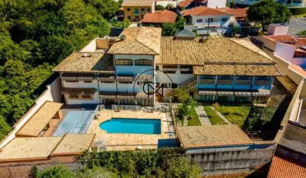 Casa antiga e Luxuosa no Parque Jatibaia - 1000m² - 7 suítes e vaga p/ 20 carros