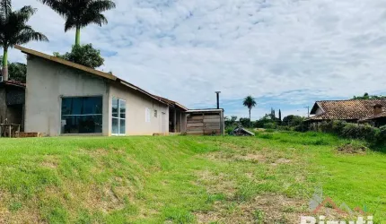 Chácara à Venda no Condomínio Rancho Califórnia em Jaguariúna