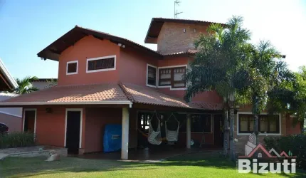 Lindíssima Casa à venda por R$ 2.900.000 Cond. Chácaras Malota com 547m²