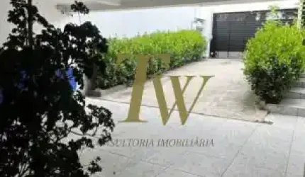 CASA COM 3 SUÍTES NO JARDIM LONDRINA - SP.