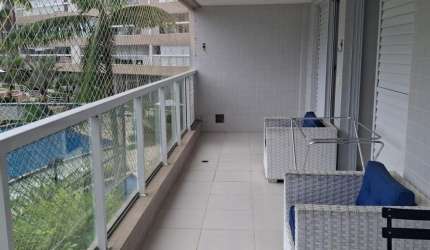 LINDO APARTAMENTO COM VARANDA GOURMET