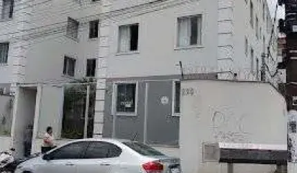 Apartamento em Timóteo, 2 quartos e área de festa compartilhada.