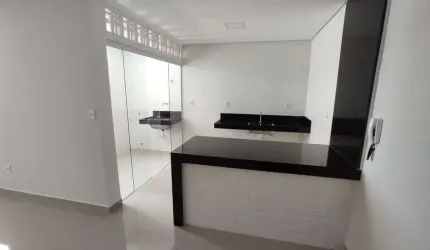Apartamento B. Iguaçu. Cód. A252. Sacada, Elevador, 2 vagas. Perto da escola. Região de Ipatinga