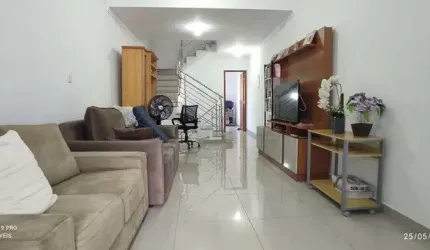 Casa Bairro Cidade Nova, Cód. K093 Tríplex, 3 qts/Suíte, 126 m², Sac. Quintal. Região de Ipatinga
