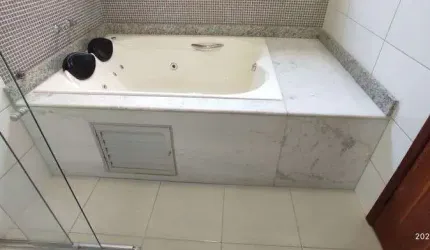 Cob. Bairro Veneza. Ofurô, Área Gourmet, Banheira de hidromassagem. Perto de do centro de Ipatinga