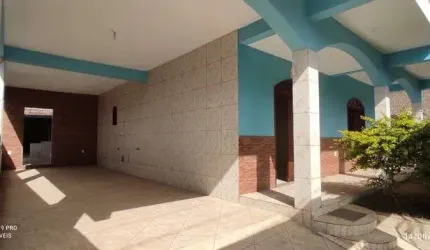 Casa no Bairro Cidade Nova, Cód. K207 . Quintal e jardim. Região de Ipatinga. Perto da avenida.