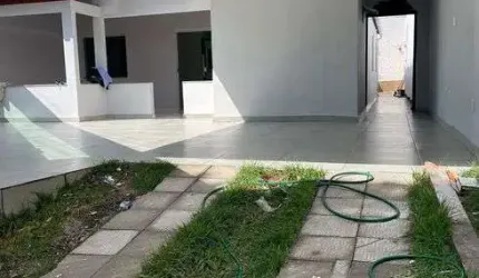 Casa Cód. K214, 3 vgs, 3 quartos/Suíte, 190 m². Jacuzzi e Área Gourmet com churrasqueira e quintal
