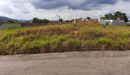 Lote Bairro Porto Seguro. Cód. L070, 360 m², devidamente Registrado. 360 M². Região de Ipatinga.