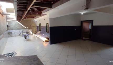 Casa em Ipatinga, Bairro Vila militar Cód. K199, quintal/pomar, Terraço, 2 moradias, Varanda enorme