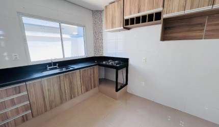 Casa para alugar com 3 quartos em condominio