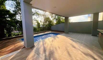 Casa com 3 suítes e piscina à venda em Louveira