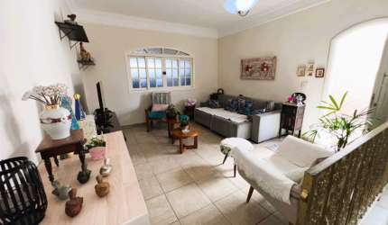 Casa com 4 quartos e suíte em Jundiaí à venda