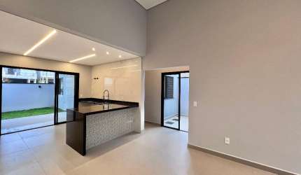 Casa assobradada/ térrea em condominio fechado em Jundiaí