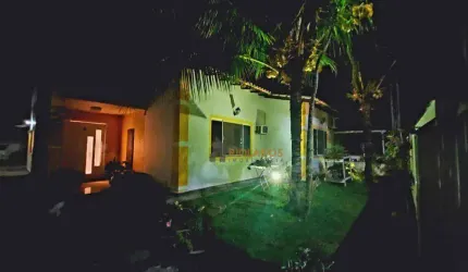 Casa com 3 dormitórios à venda, 125 m² por R$ 655.000,00 - Guriri - Cabo Frio/RJ