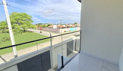 Duplex  com 2 suítes, recém construído, em Nova Esperança