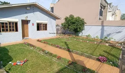 Oportunidade única: Casa à venda em Curitiba-PR, no bairro Guaíra, 3 quartos, 3 suítes, 1 sala, 2 banheiros, 3 vagas de garagem, 93m².Averbada
