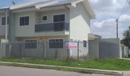 Imperdível oportunidade: Sobrado à venda em São José dos Pinhais-PR, São Marcos, 3 quartos, 1 suíte, 117,69m²