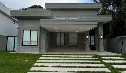 Linda casa disponível para venda